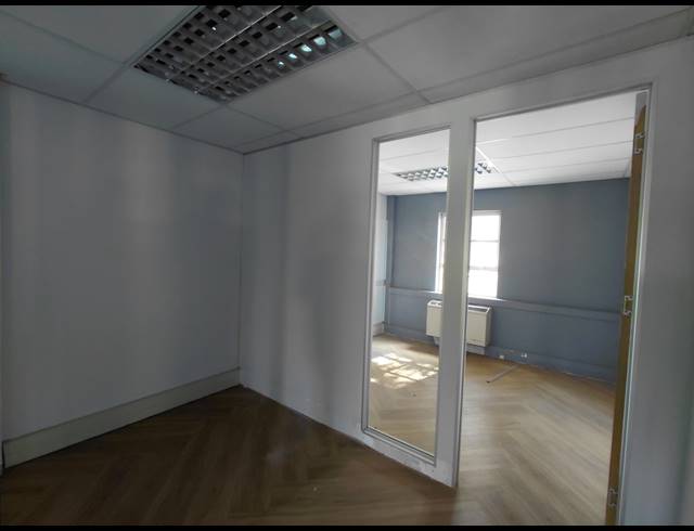 288M² OFFICE TO LET IN FOURWAYS